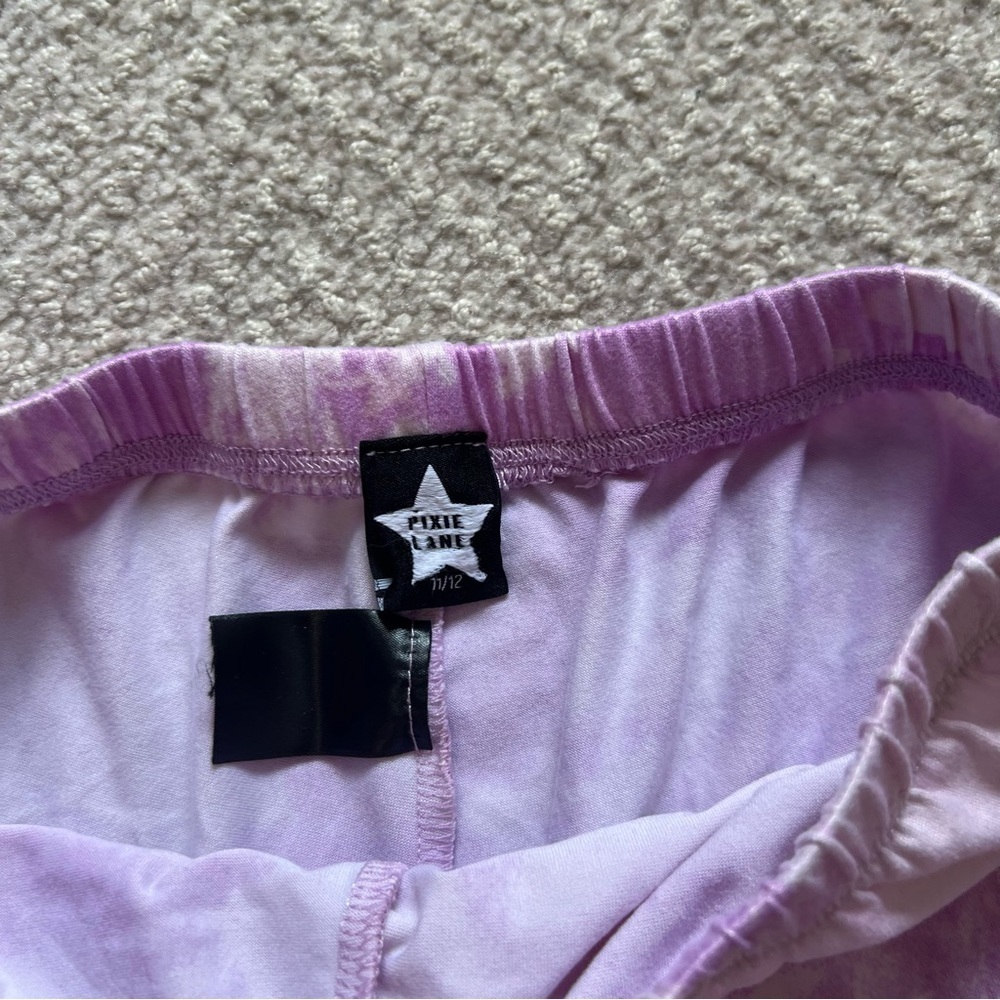 Pixie Lane Ruffle Shorts - Picture 2 of 3